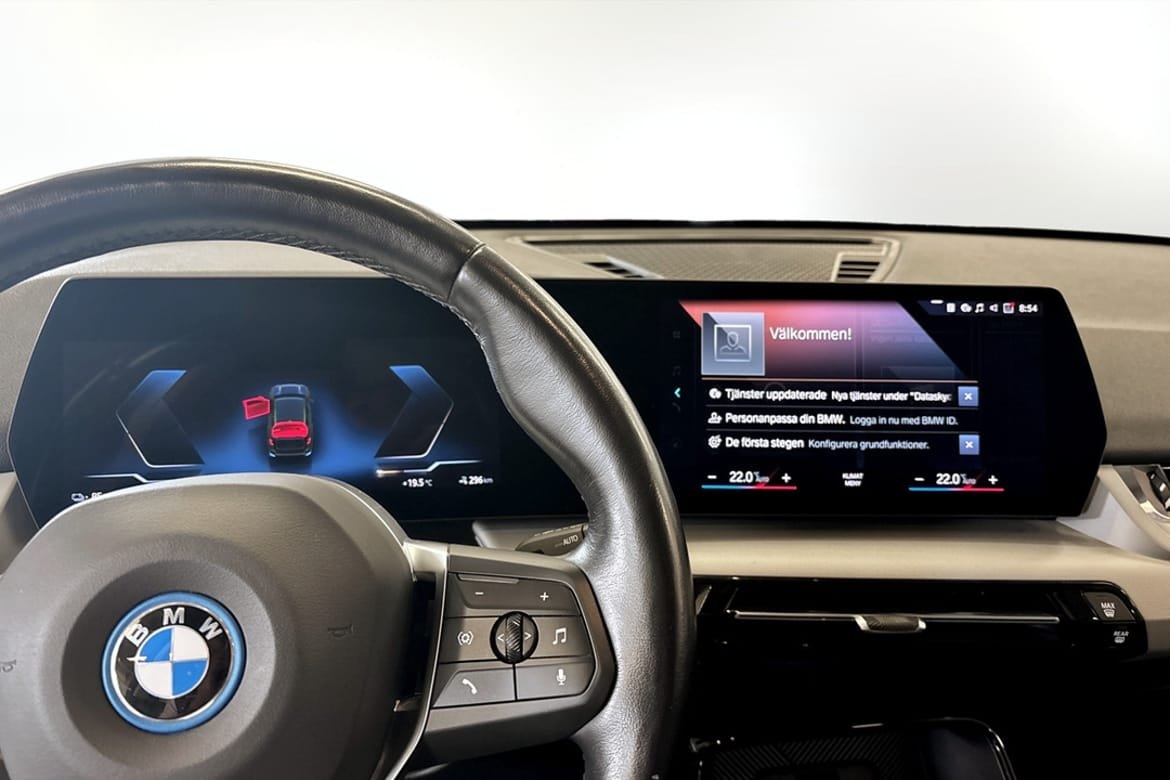 BMW iX1 xDrive30 M-Sport 306hk 2023, bild 6/9