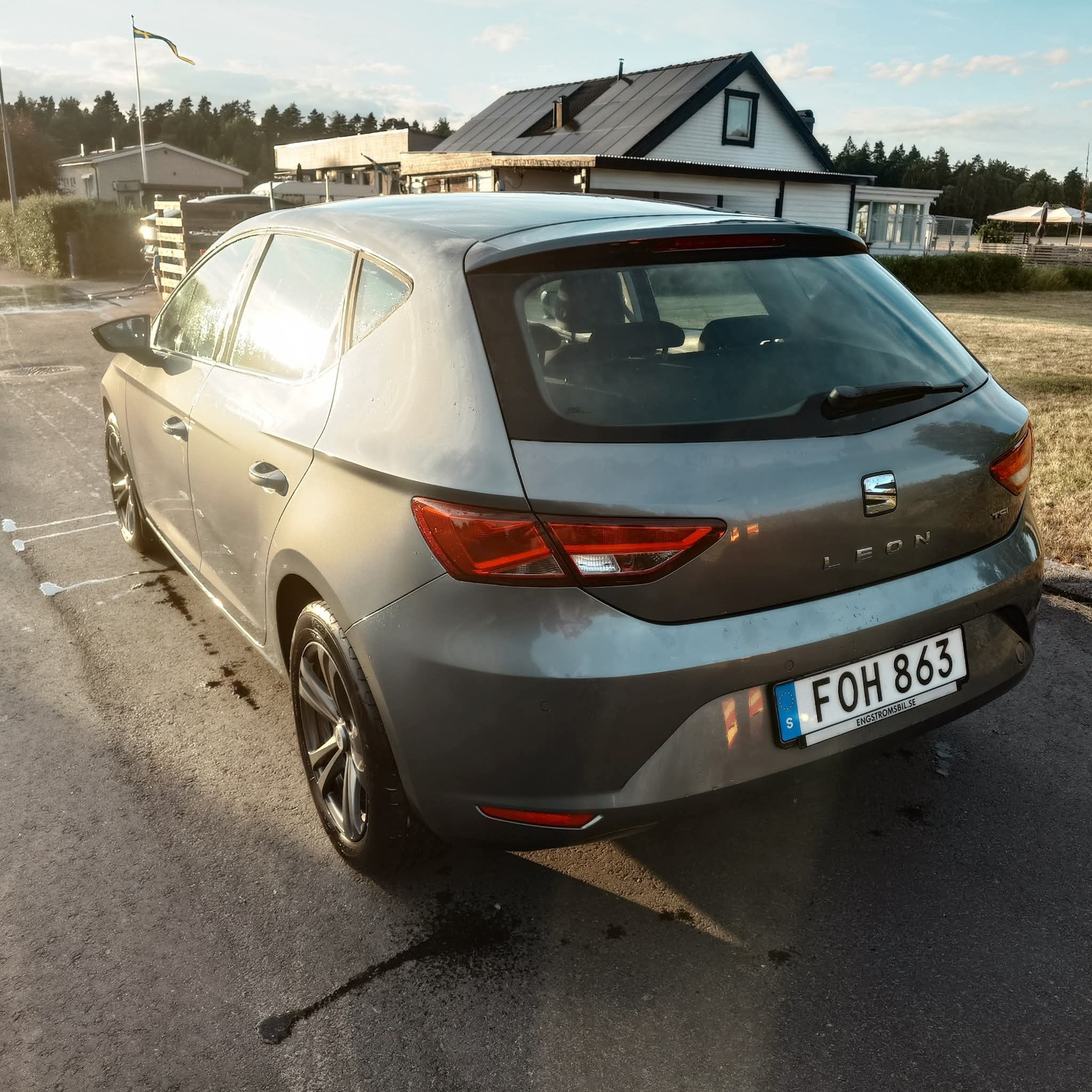 Seat Leon 1.2 TSI 2015, photo 3/8