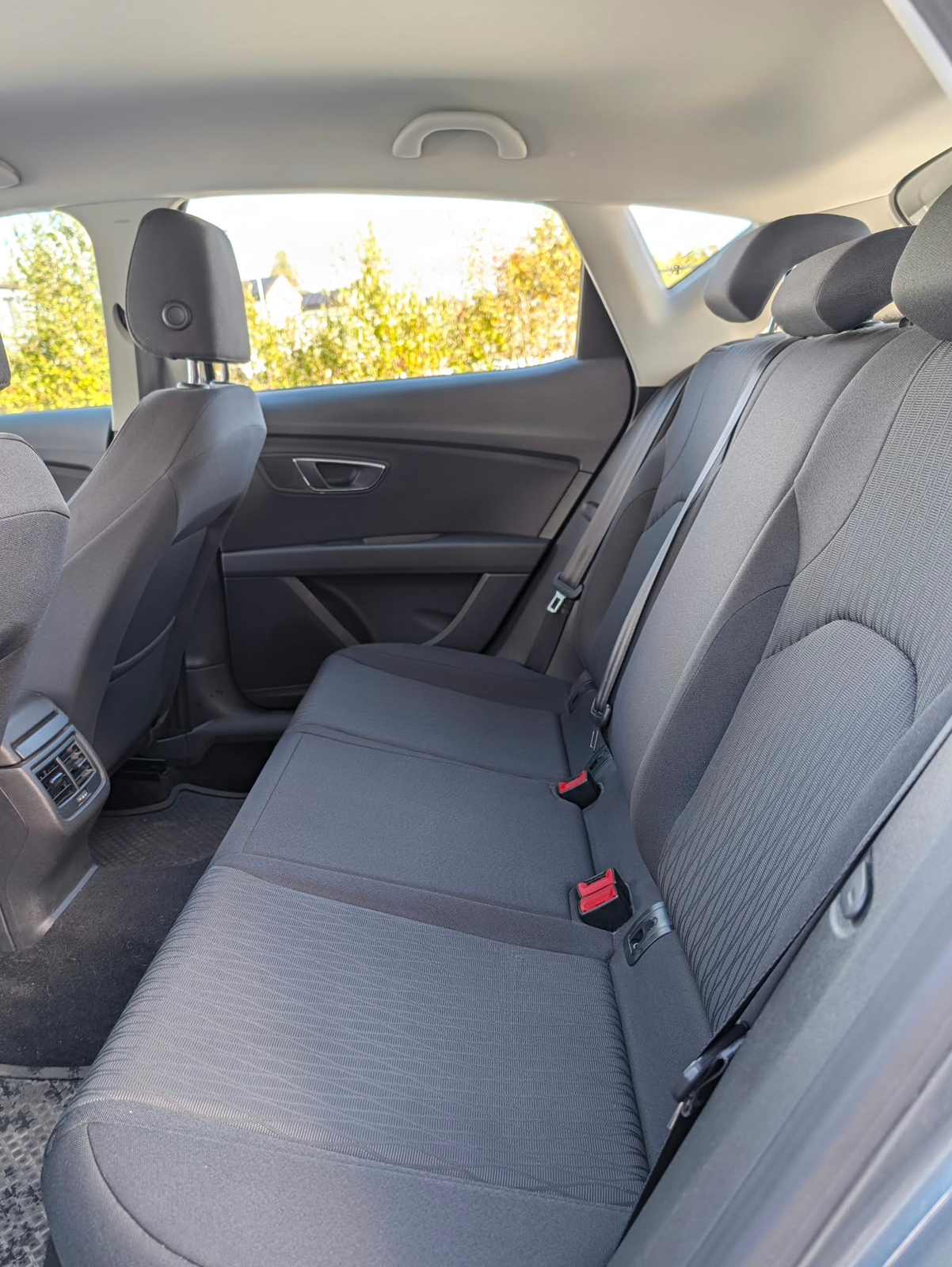 Seat Leon 1.2 TSI 2015, photo 8/8