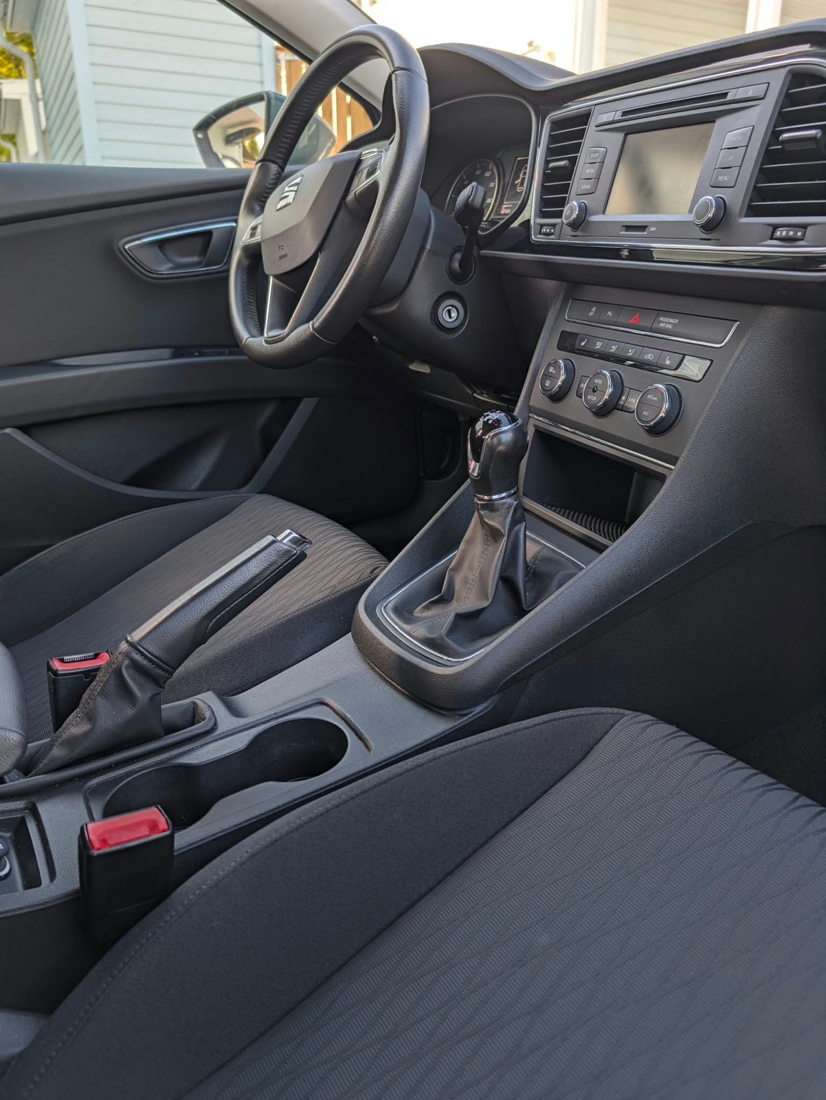 Seat Leon 1.2 TSI 2015, photo 6/8
