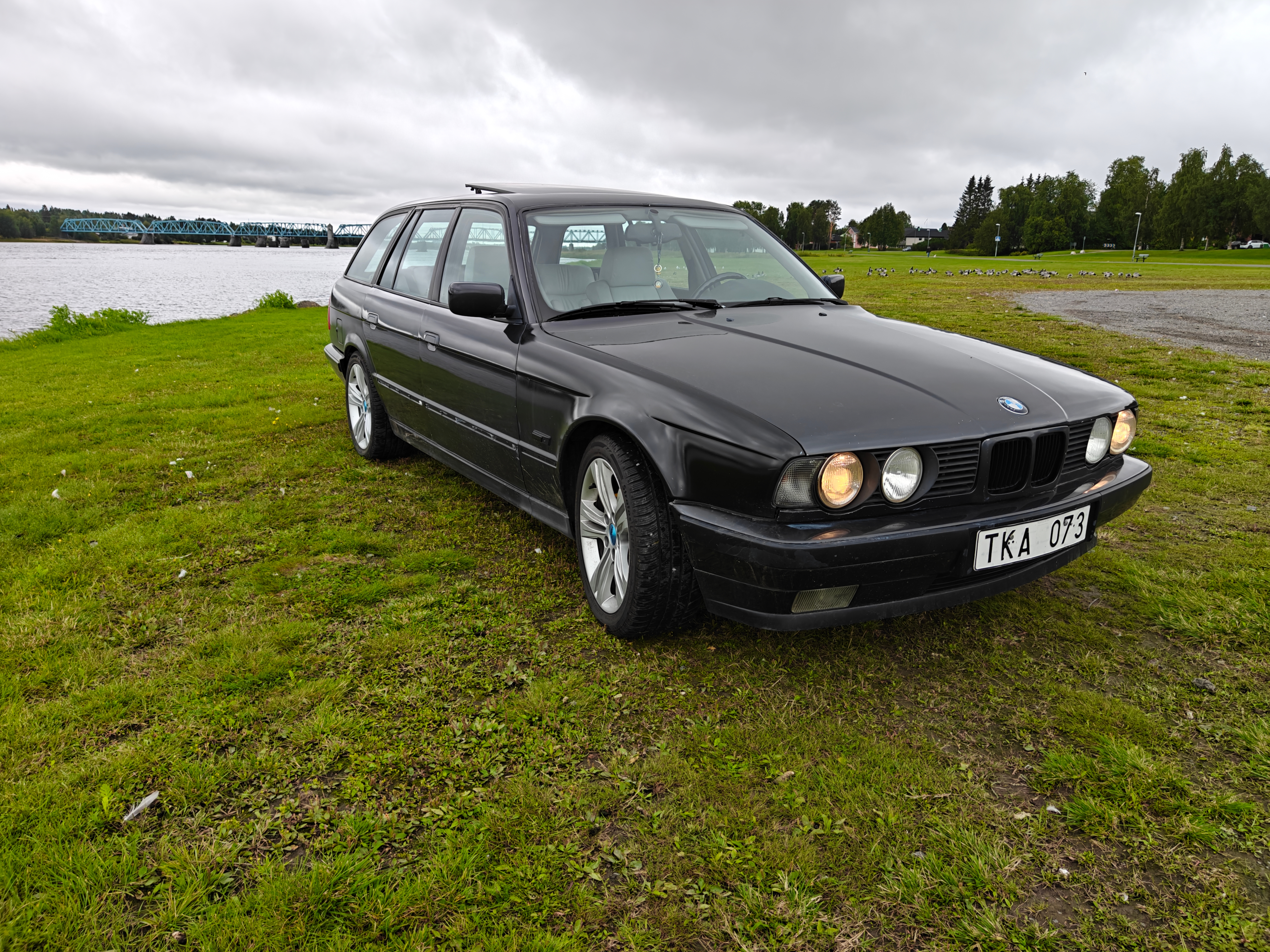 BMW 525 iX Touring Manuell 1993, bild 3/8