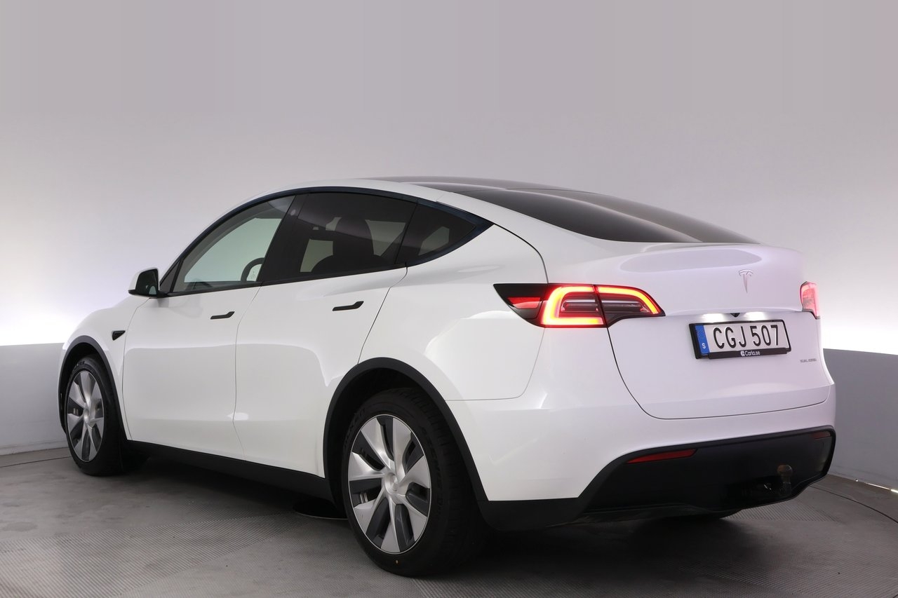 Tesla Model Y 2024, kuva 4/10