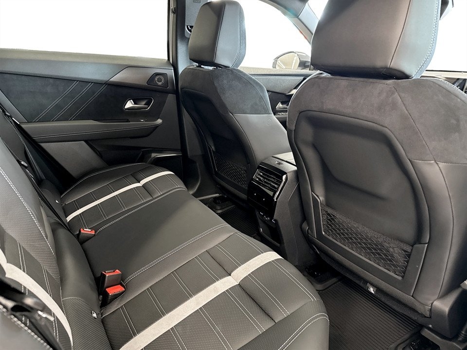 Opel Grandland Ultimate+ Hybrid 2026, bild 7/10