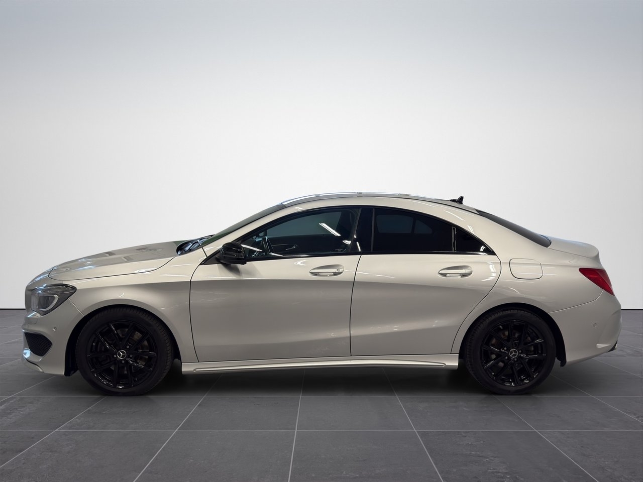 Mercedes-Benz CLA 2015, photo 2/10