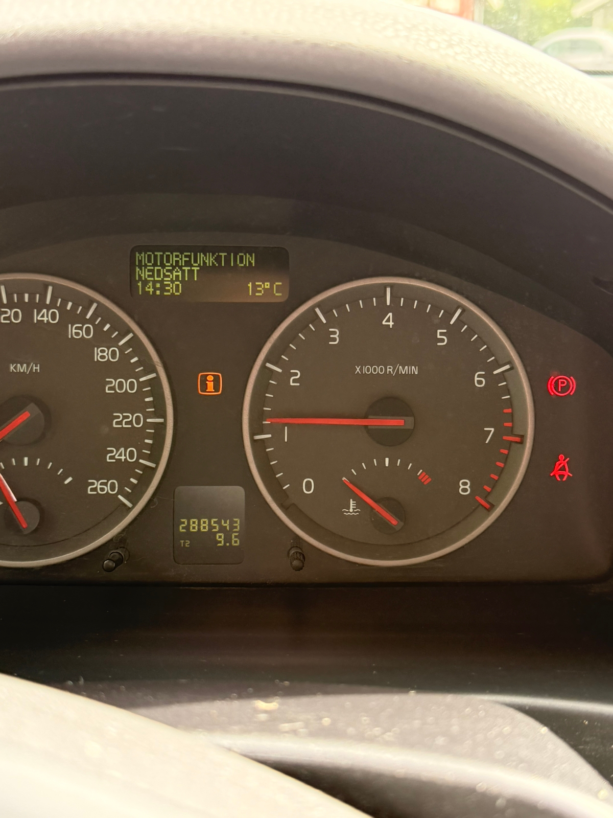 Volvo V50 1.8 Flexifuel Manuell 2006, bild 7/8