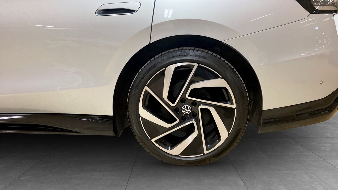 Volkswagen ID.7 TOURER PRO 77 kWh 286 hk 2025, kuva 6/10