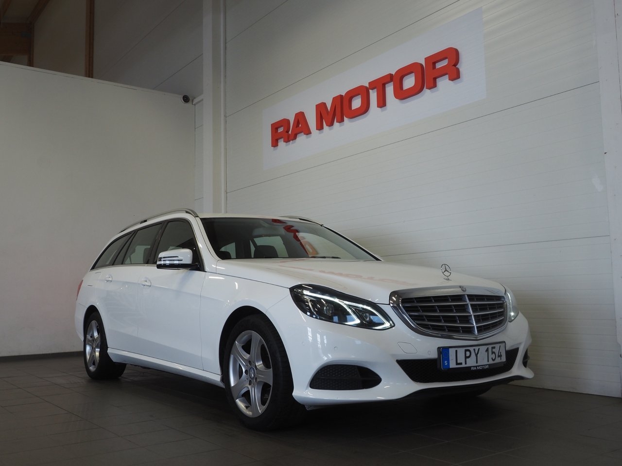 Mercedes-Benz E 2015, bild 3/10