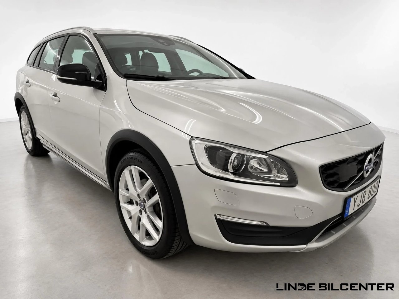 Volvo V60 Cross Country D4 2017, bild 2/9