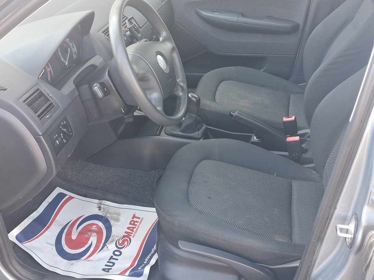 Skoda Fabia 2006, bild 7/8