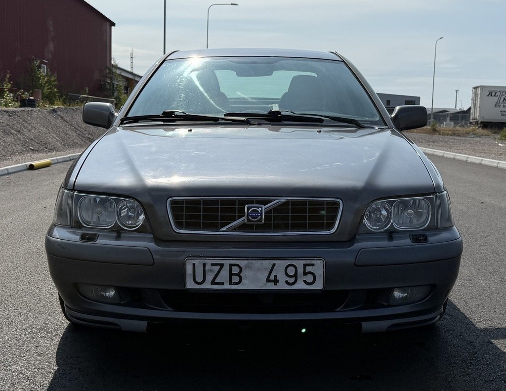 Volvo S40 2.0T EURO 3 2004, kuva 2/10