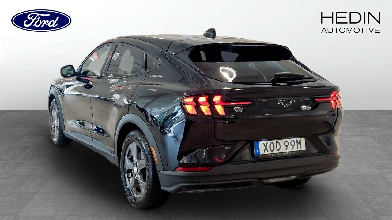 Ford Mustang Mach-E 2021, bild 2/9
