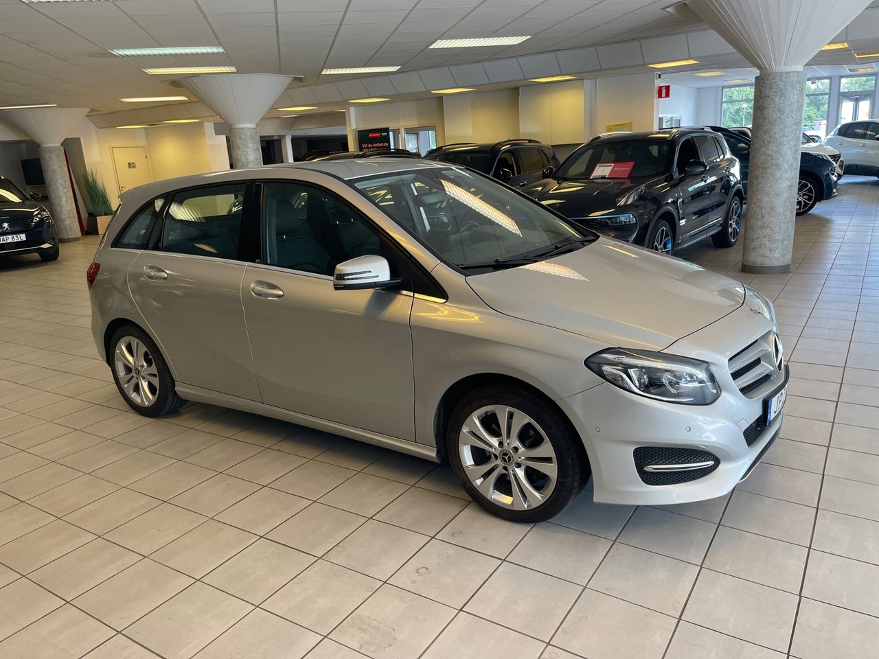Mercedes-Benz B 2018, photo 3/11