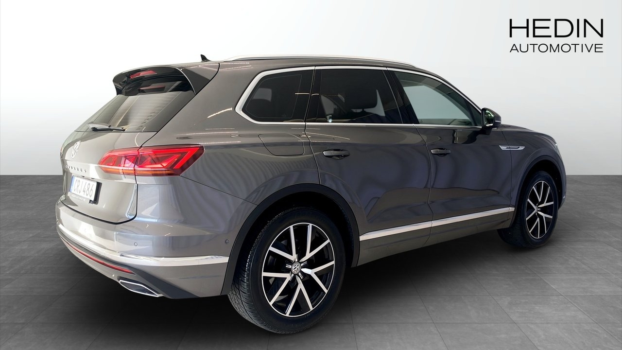 Volkswagen Touareg 3.0 V6 TDI D 2019, bild 2/10