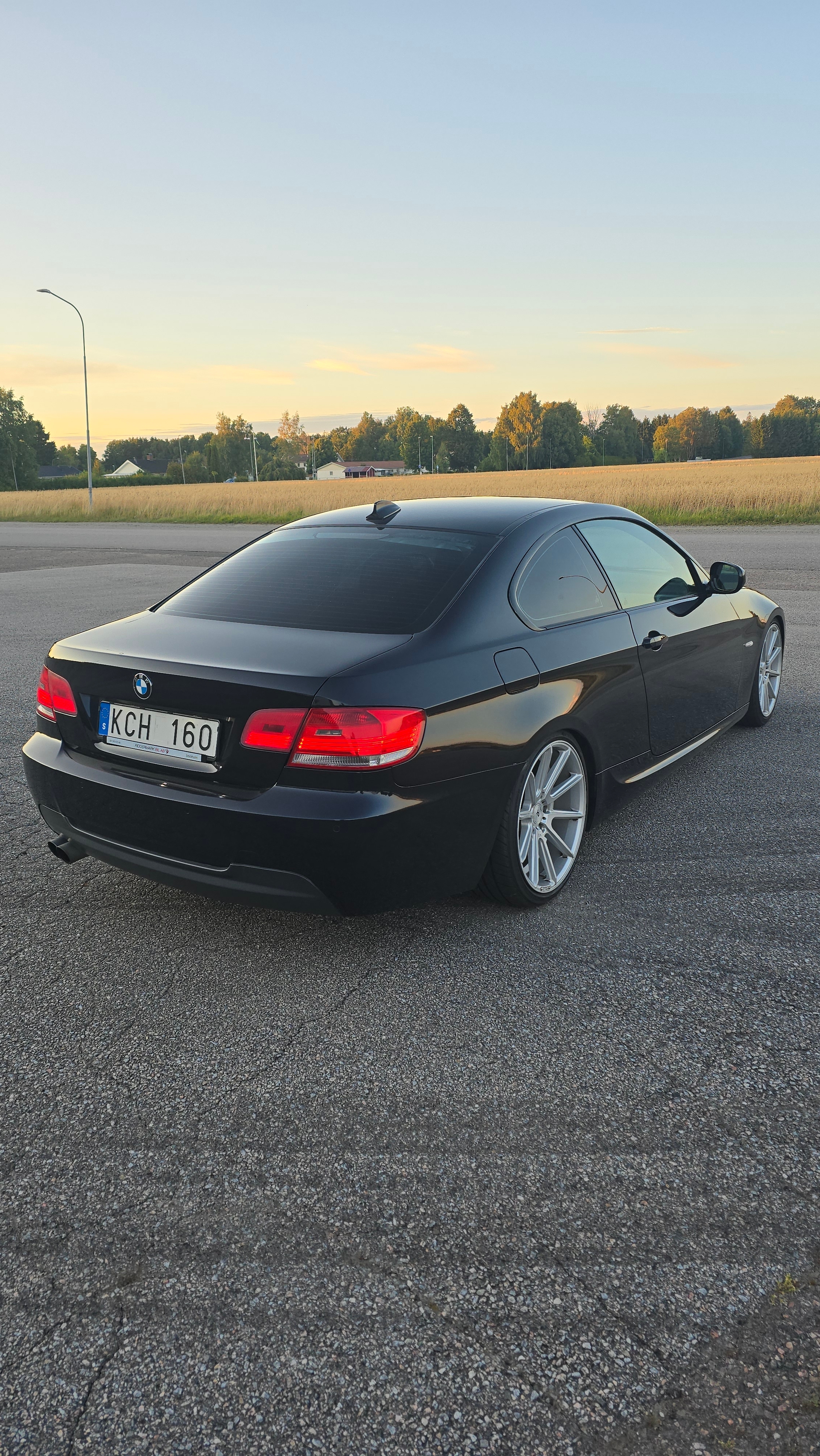 BMW 330 i Coupé Manuell 2010, bild 3/6