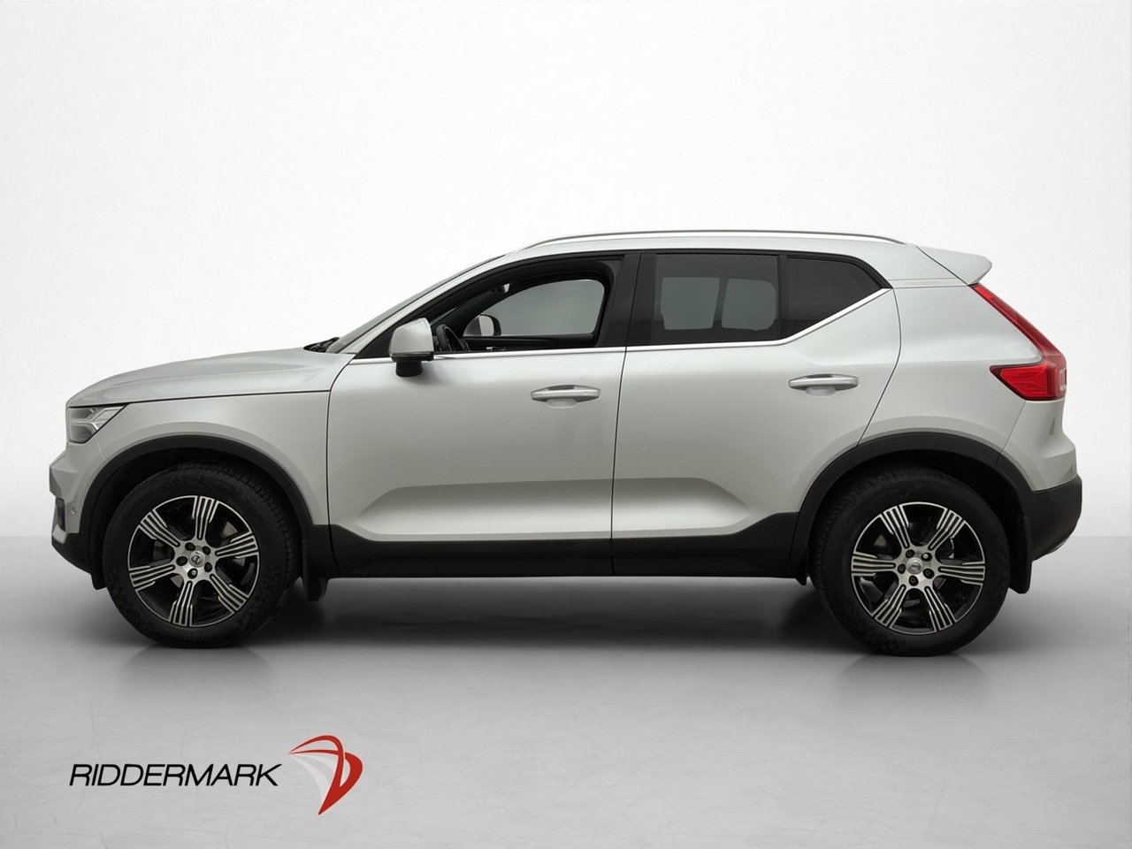Volvo XC40 D4 AWD Inscription Värmare 2019, bild 4/31