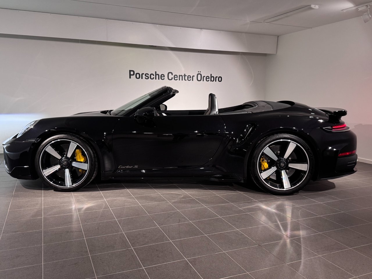 Porsche 911 Turbo S Cabriolet 2026, bild 3/10