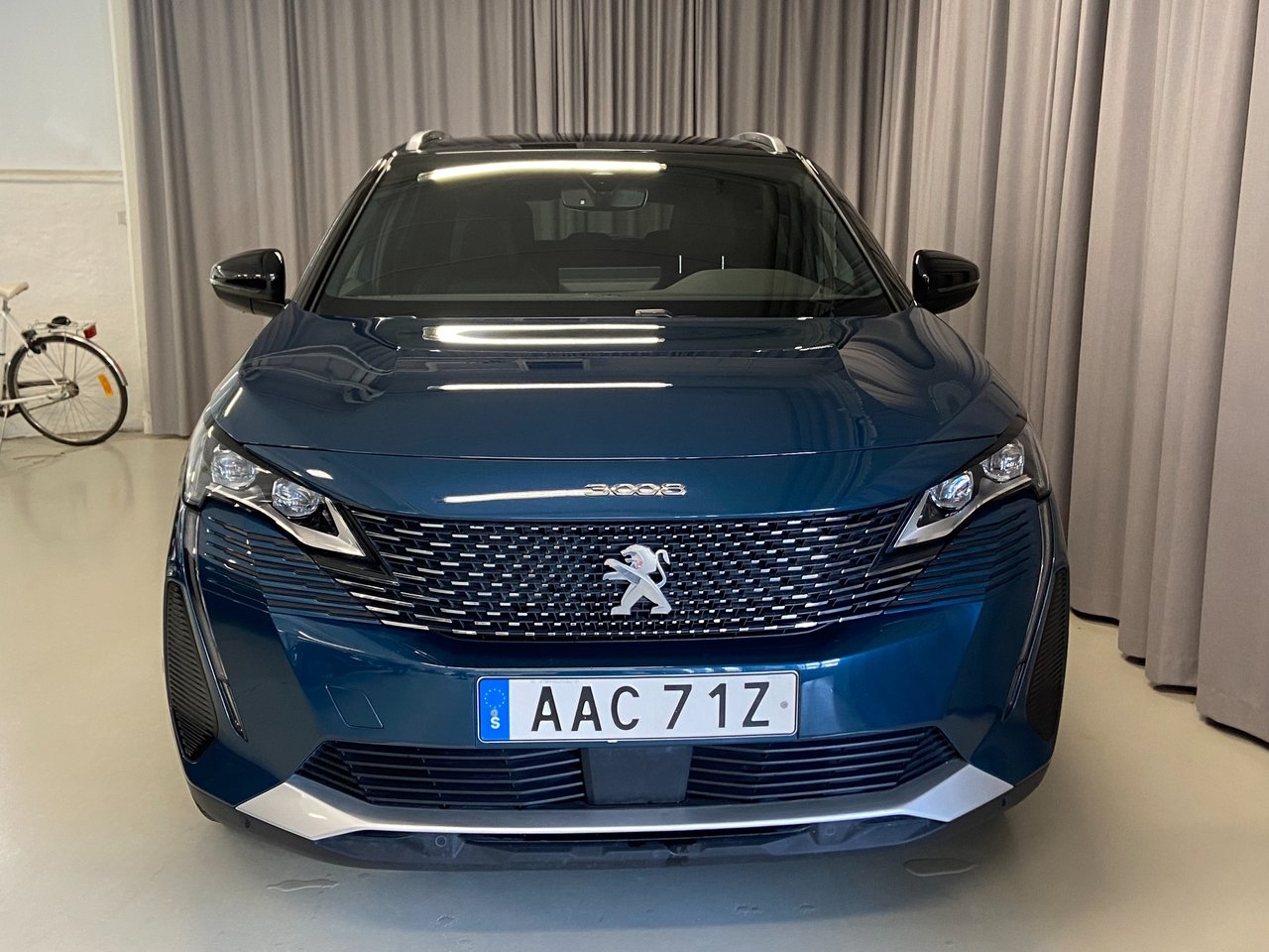 Peugeot 3008 1.2 130hk GT 2023, bild 2/10