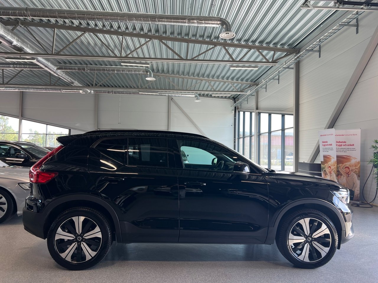 Volvo XC40 2023, bild 2/10