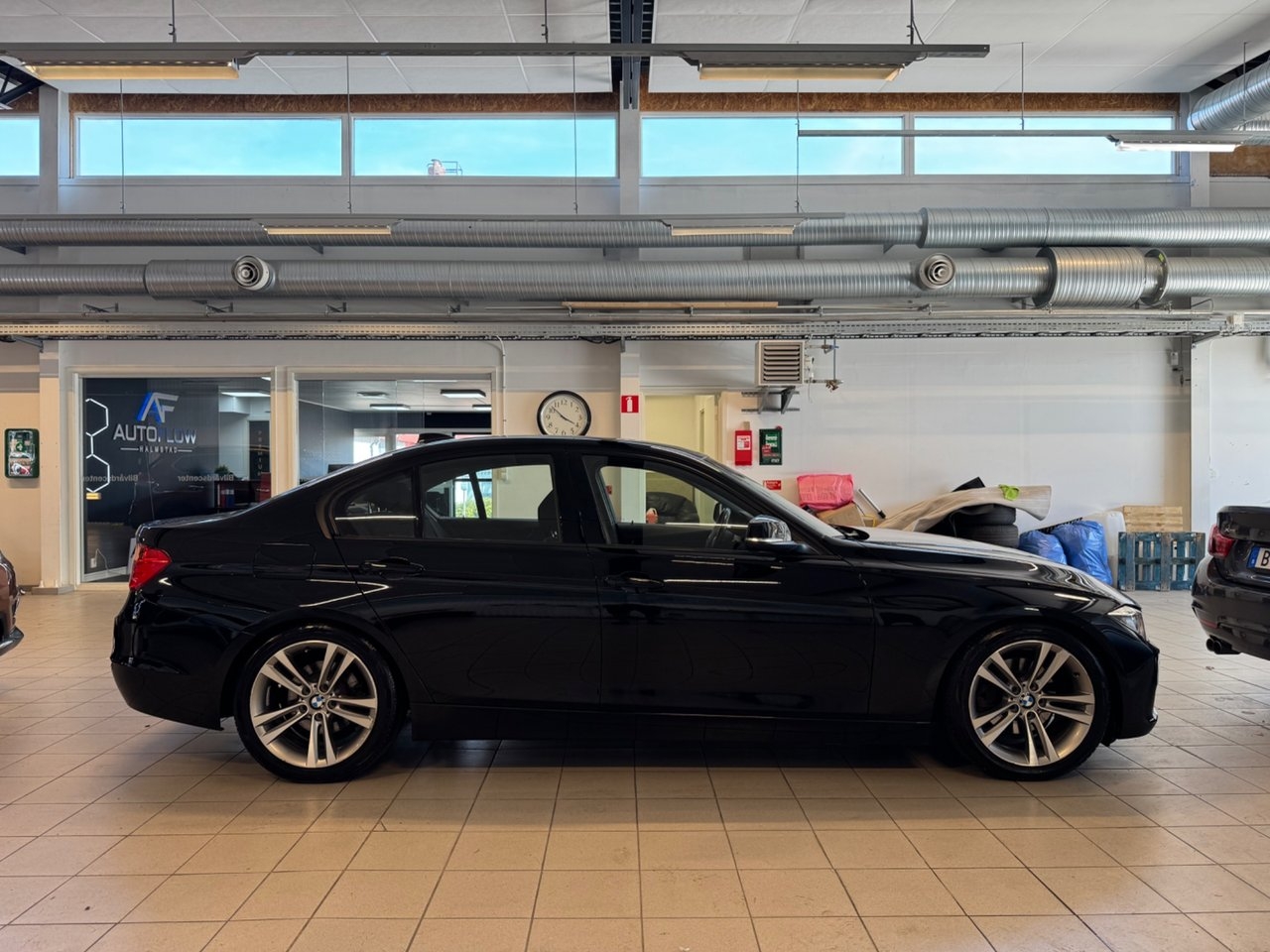 BMW 328 i Sedan Sport Line – Bakkamera 2014, bild 4/8