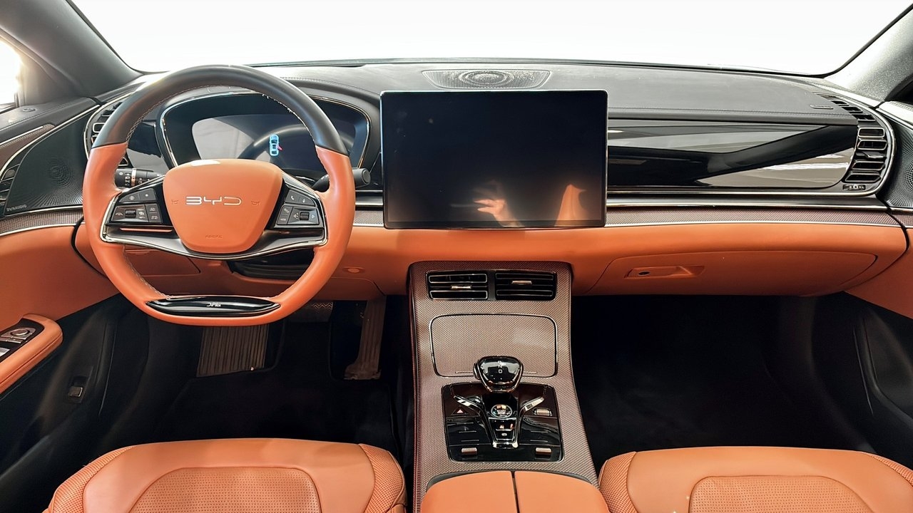 BYD Han AWD executive Helläder 2022, bild 4/10