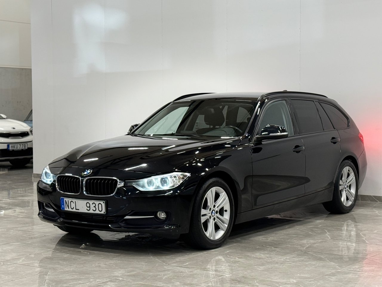 BMW 320 d Touring Steptronic Sport line 2013, photo 4/10