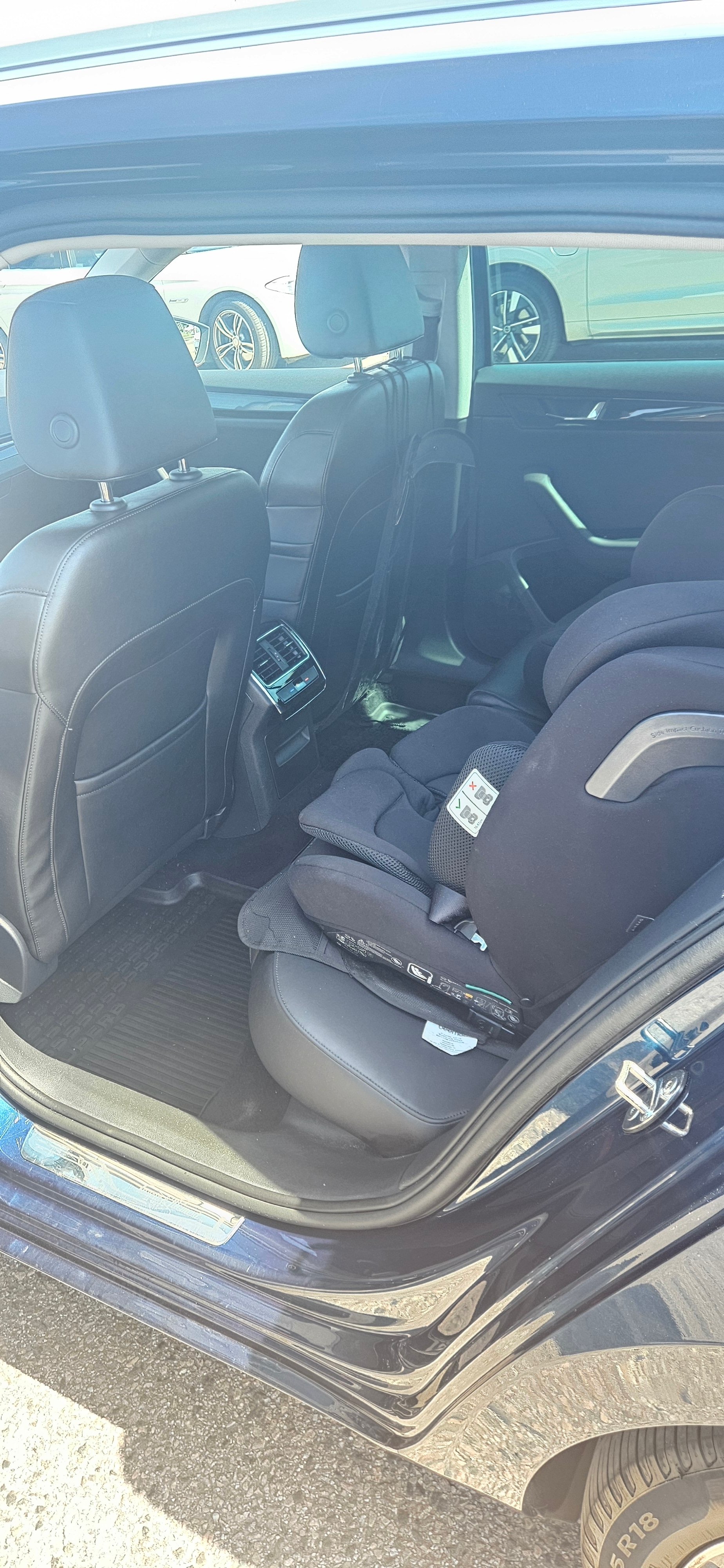 Skoda Superb 2018, bild 5/9