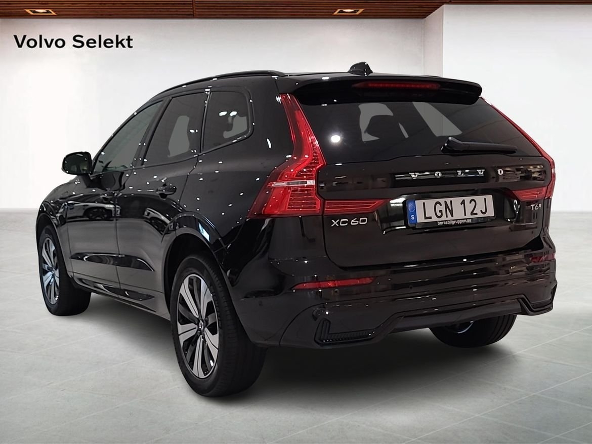 Volvo XC60 T6 Plus Dark Edition 2025, bild 2/10