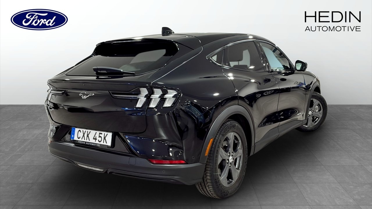 Ford Mustang Mach-E 2022, bild 2/9