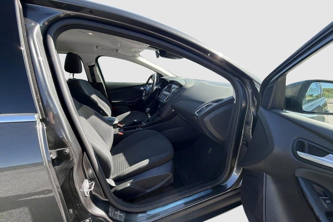 Ford Focus 2018, bild 6/10