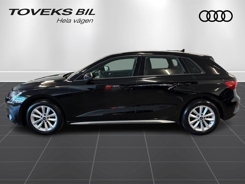 Audi A3 35 TFSI PROLINE 150 HK 6-VÄXLAD 2023, photo 2/24