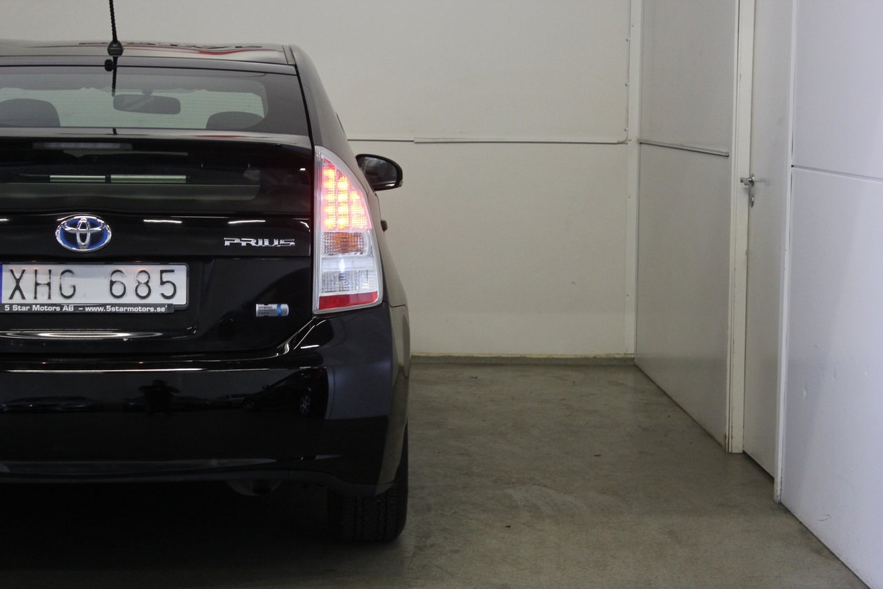 Toyota Prius Hybrid CVT Euro 5 2011, bild 6/10
