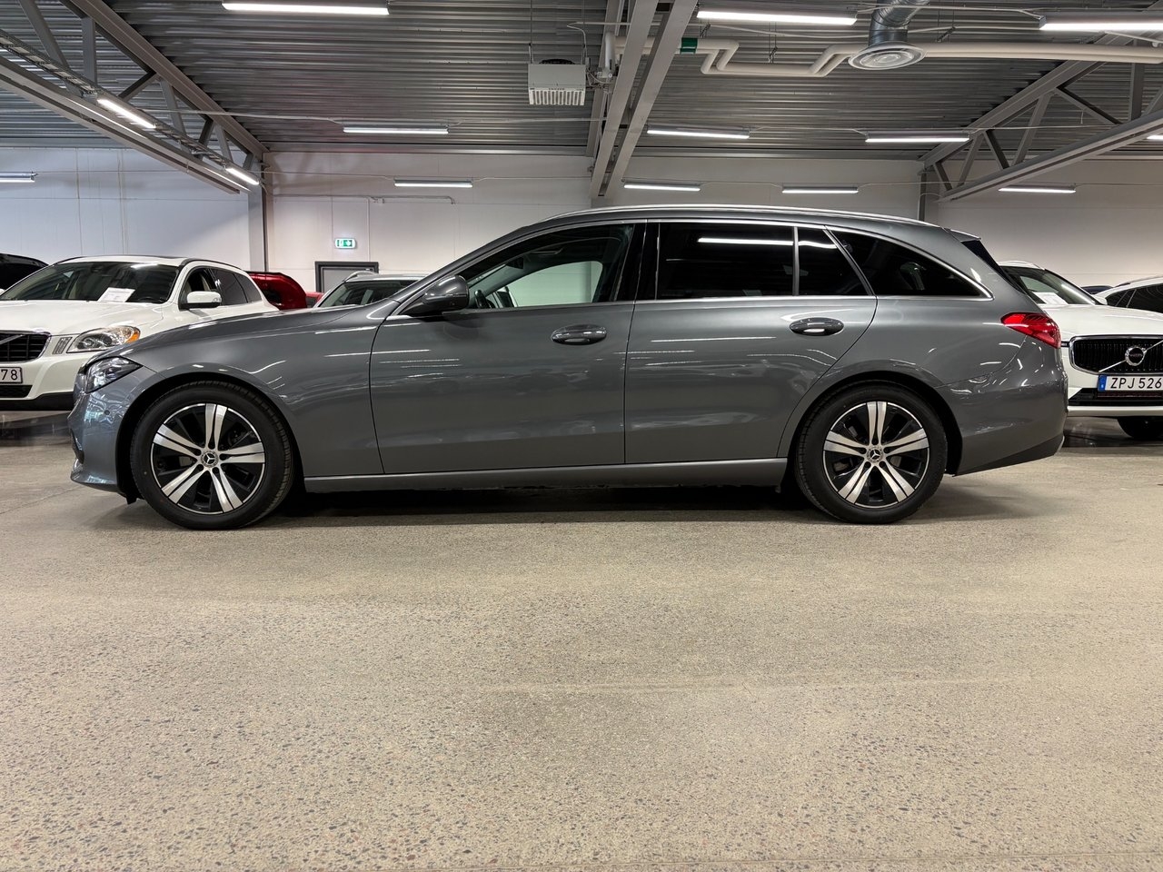 Mercedes-Benz C 2022, bild 2/10