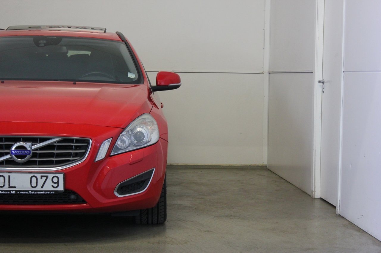 Volvo V60 2013, photo 4/10