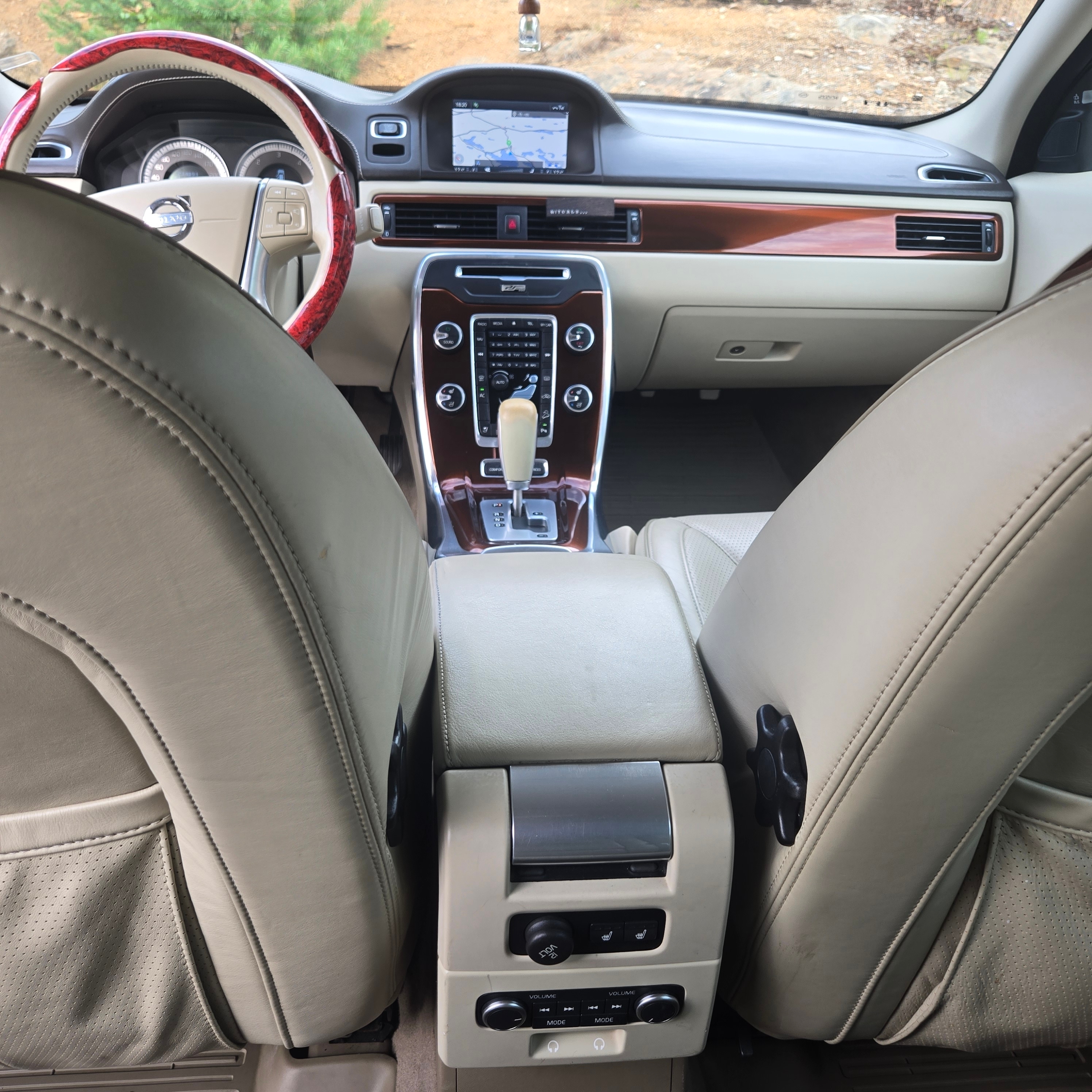 Volvo XC70 D5 AWD Geartronic 2012, bild 8/8