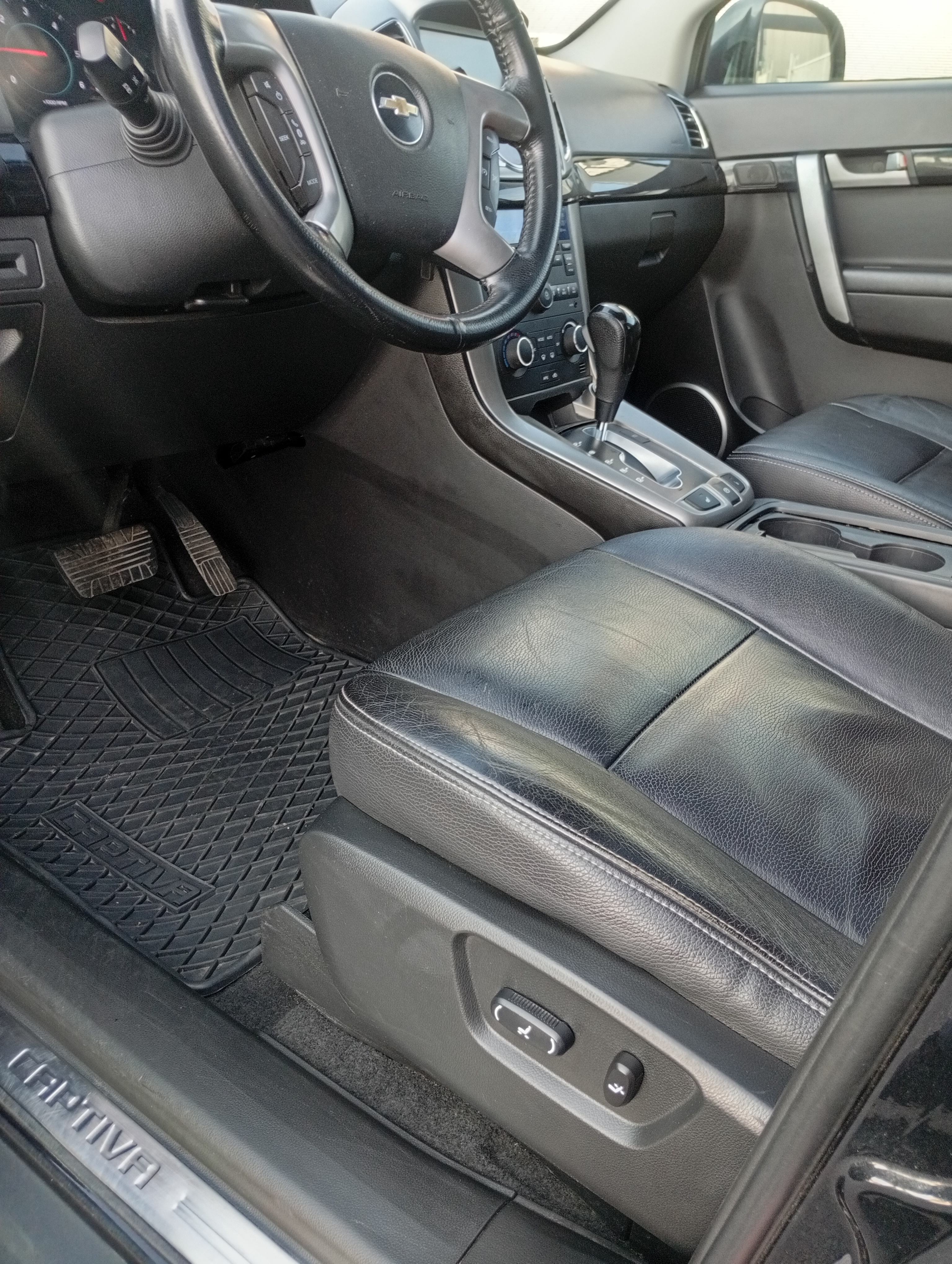 Chevrolet Captiva 2011, bild 7/10