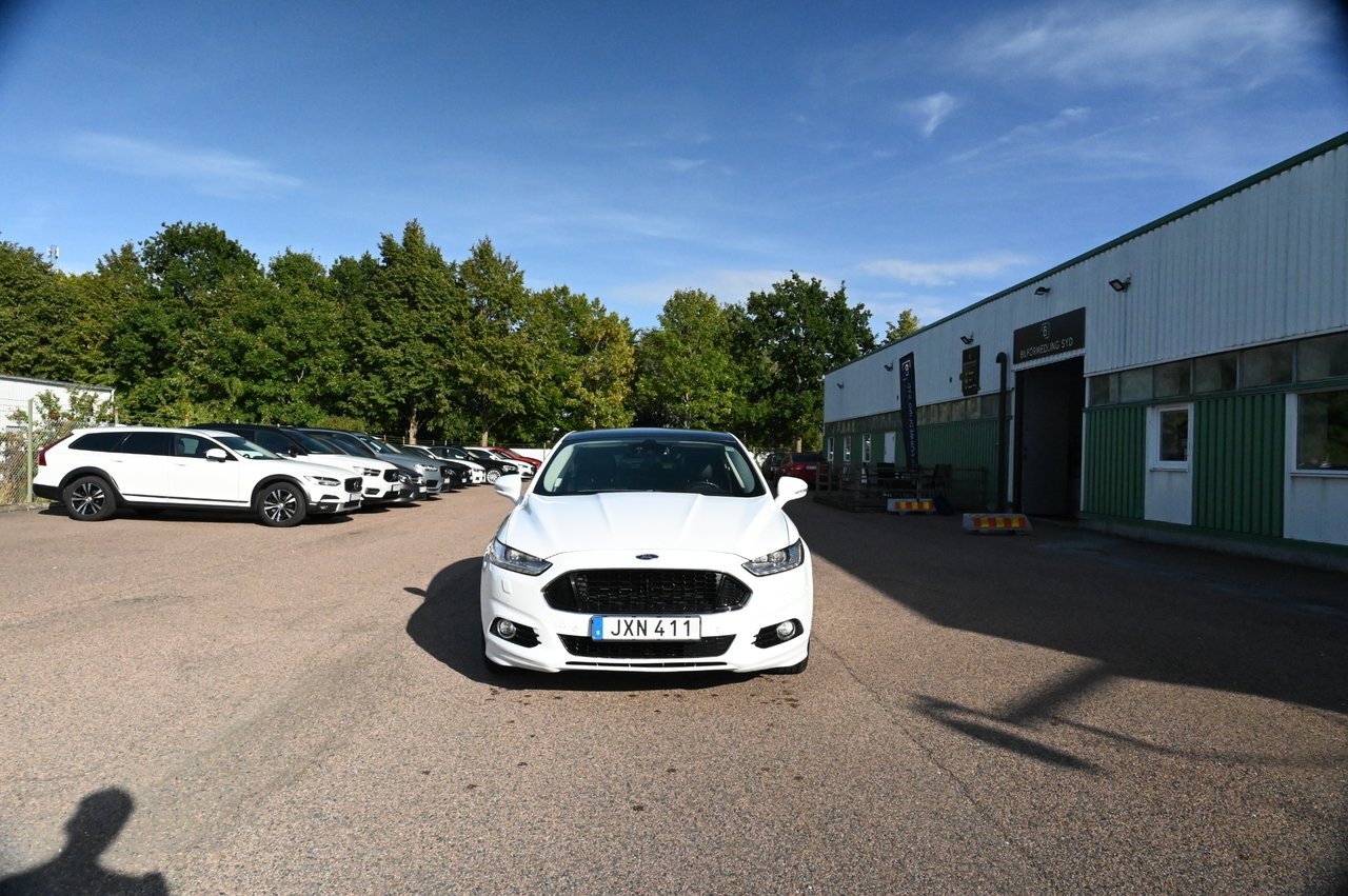 Ford Mondeo 2.0 EcoBoost 240 HK Titanium 2016, bild 3/16