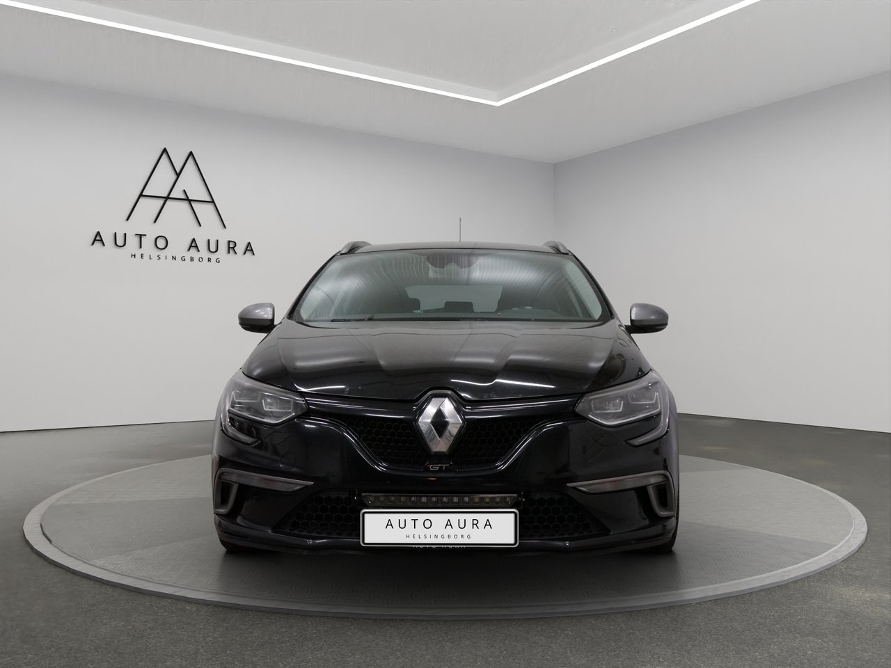 Renault Megane 2017, photo 2/10