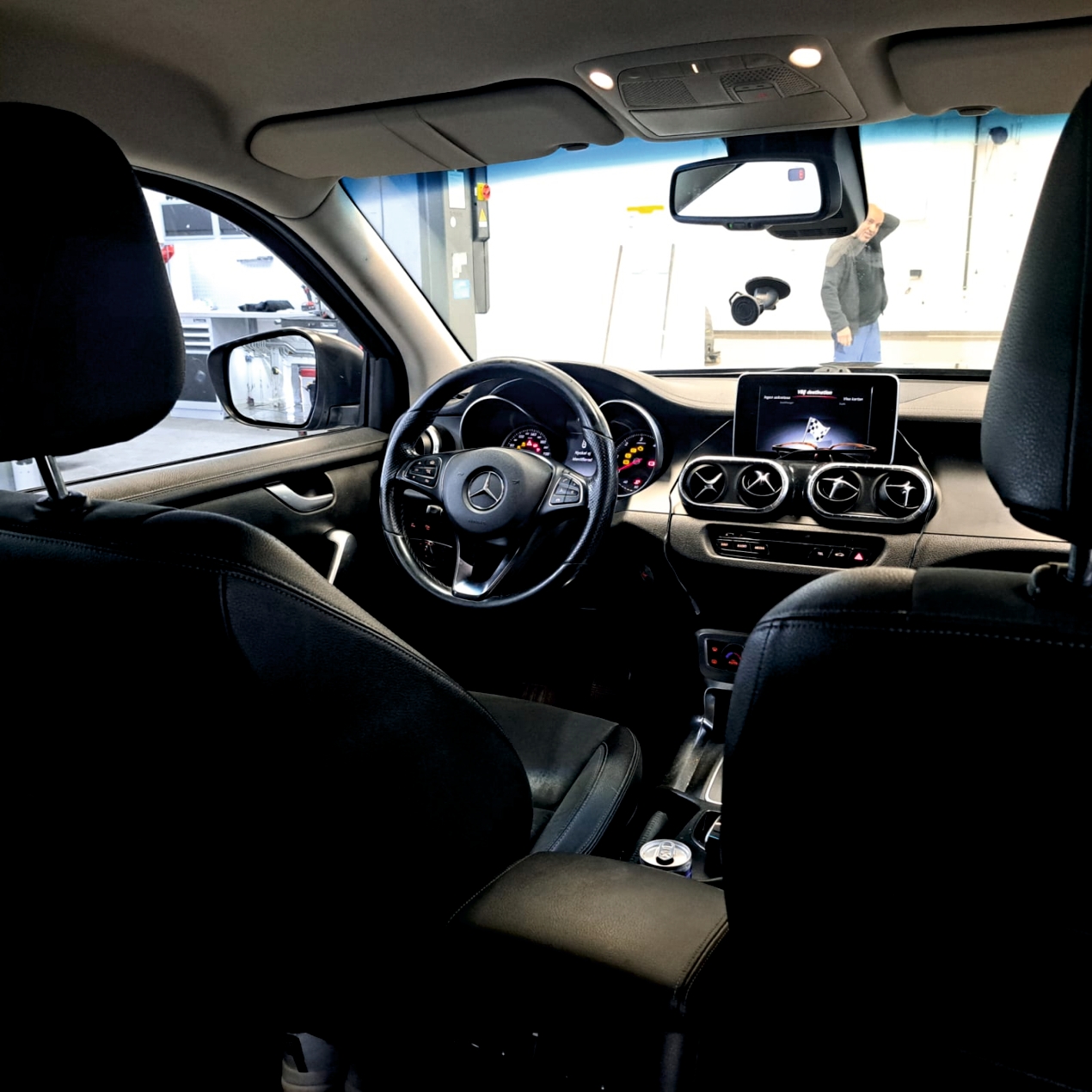 Mercedes-Benz X 2018, bild 4/9