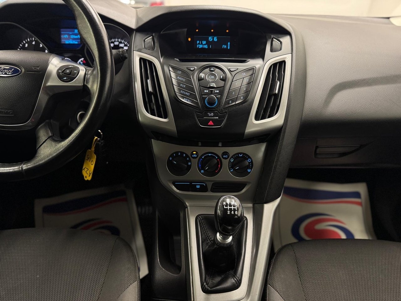 Ford Focus 2014, bild 6/10