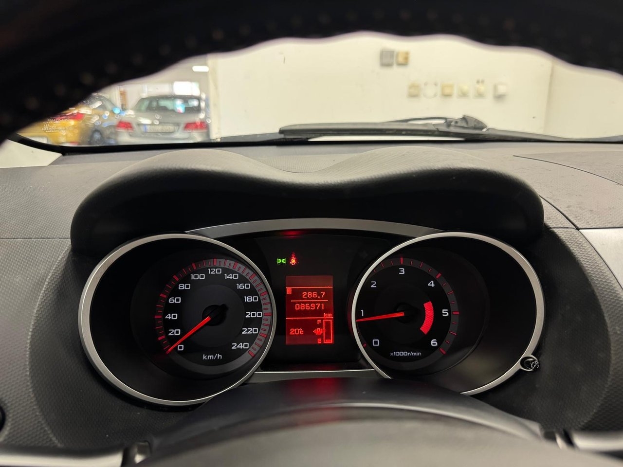 Mitsubishi Outlander 2008, bild 7/10