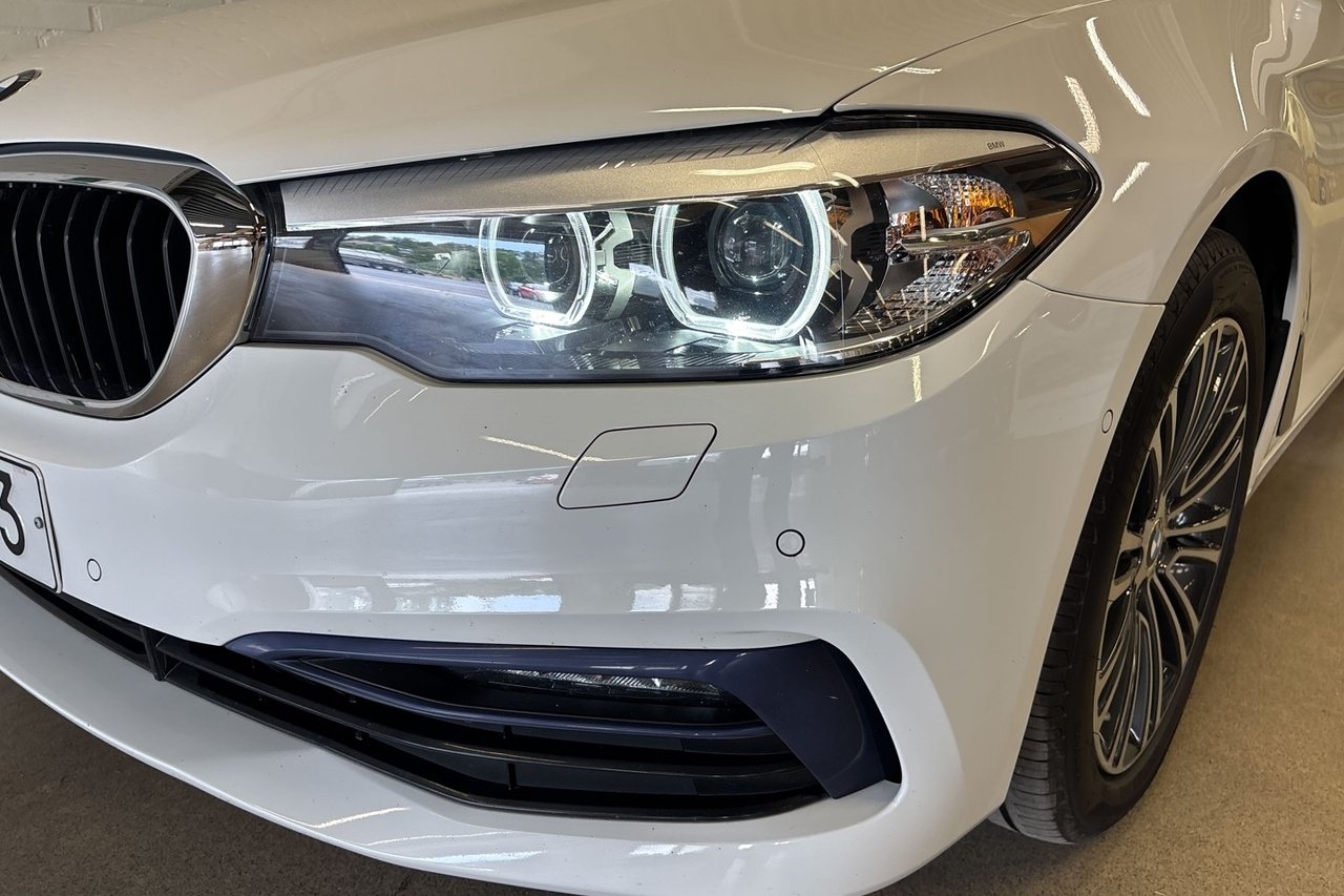 BMW 520 d xDrive Touring Sport line 2019, bild 3/10