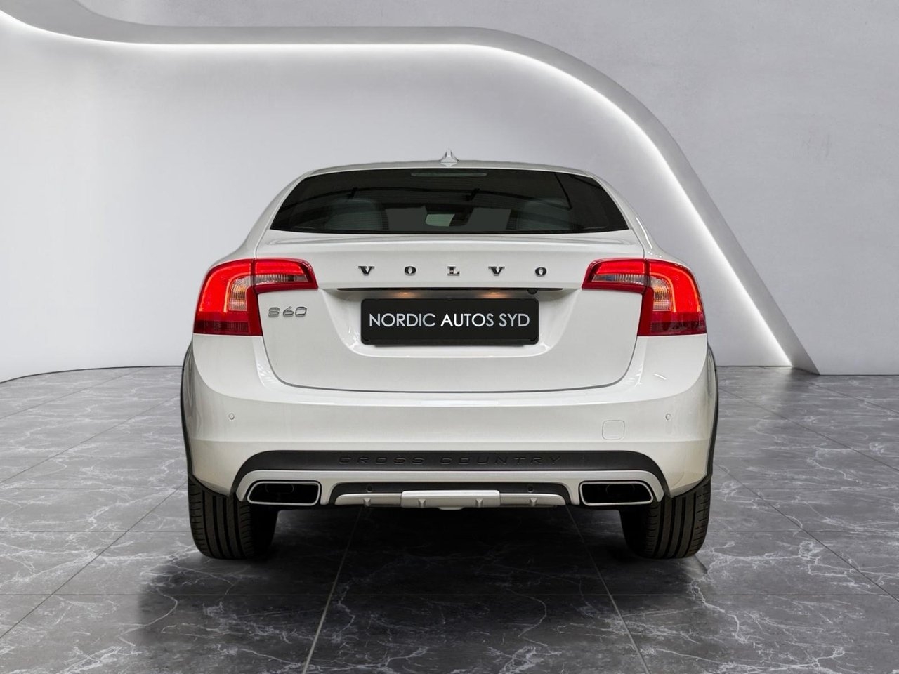 Volvo S60 Cross Country 2016, bild 5/24