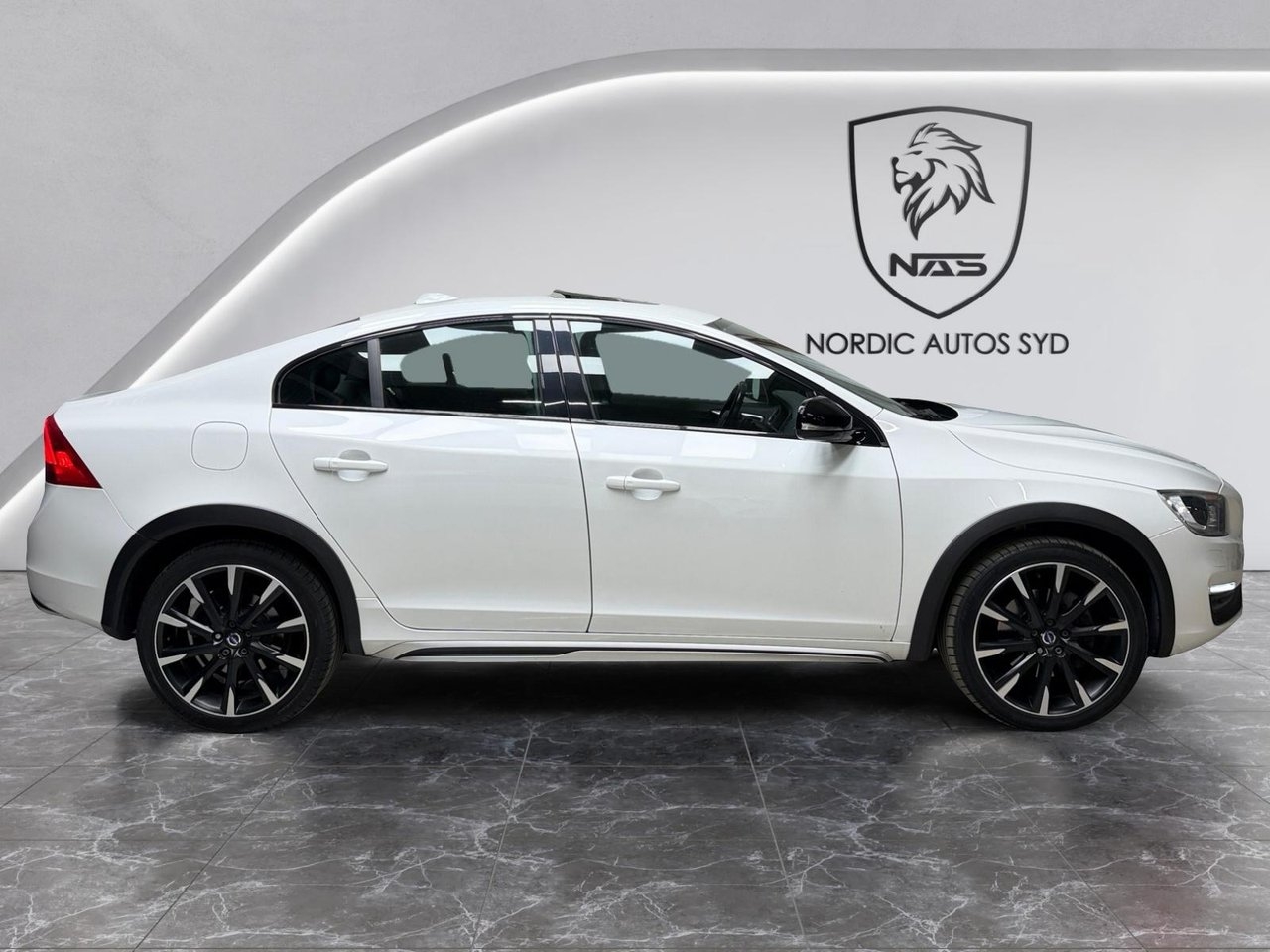 Volvo S60 Cross Country 2016, bild 7/24