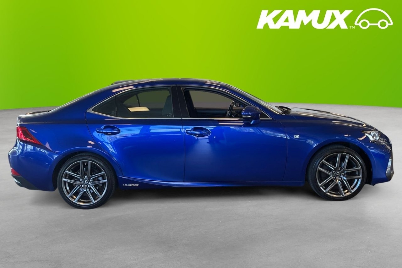 Lexus IS 300h 2.5 223hk F-Sport 2018, bild 2/26