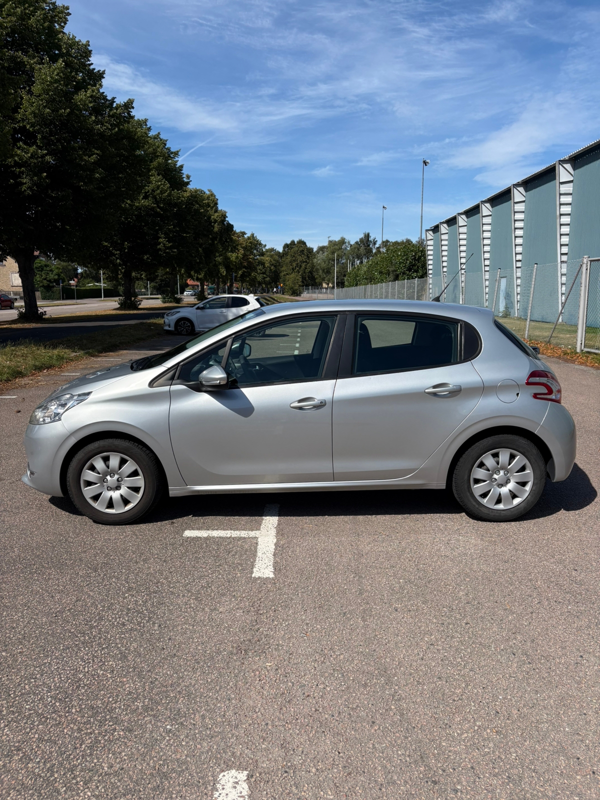 Peugeot 208 5-dörrar 1.2 VTi 82 Manuell 2015, bild 3/10