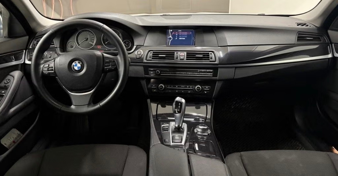 BMW 520 d Touring Steptronic 2013, bild 6/10