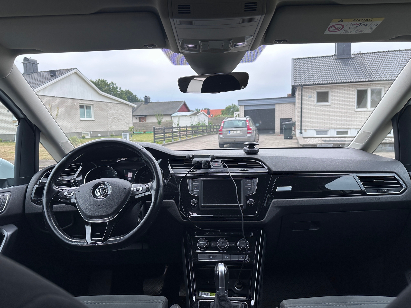 Volkswagen Touran 2016, kuva 6/7