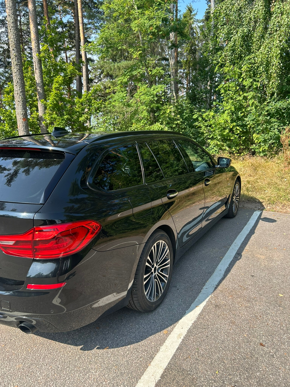 BMW 520 d Touring Steptronic 2018, kuva 2/3