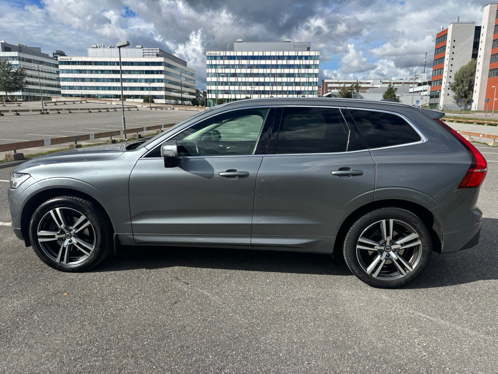 Volvo XC60 2019, kuva 3/10