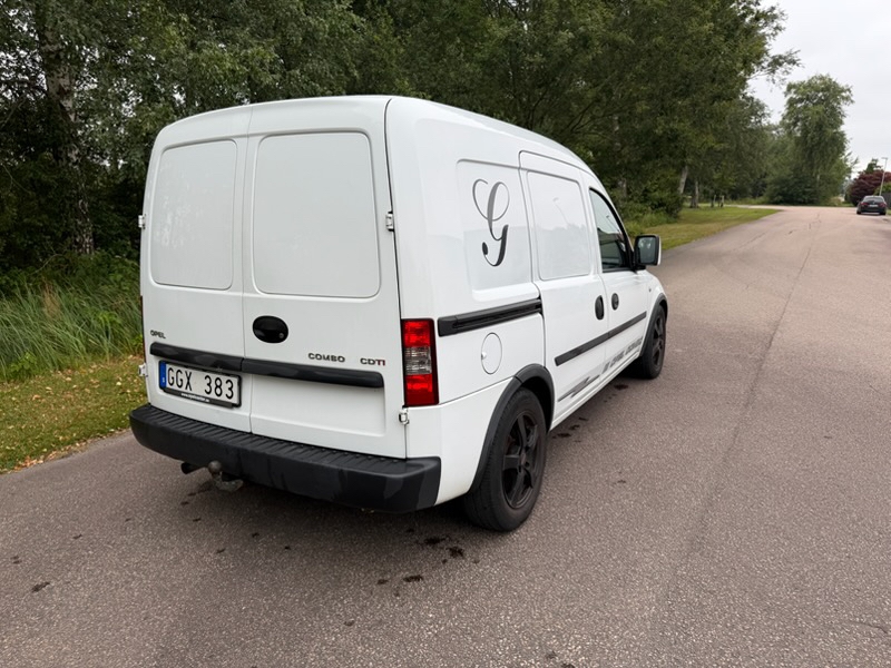 Opel Combo 1.3 CDTI ecoFLEX Manuell 2011, bild 3/6